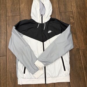 Nike Sportswear Windrunner Hooded Jacket size: L